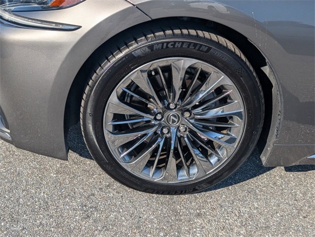 Used 2018 Lexus LS 500 AWD image 5