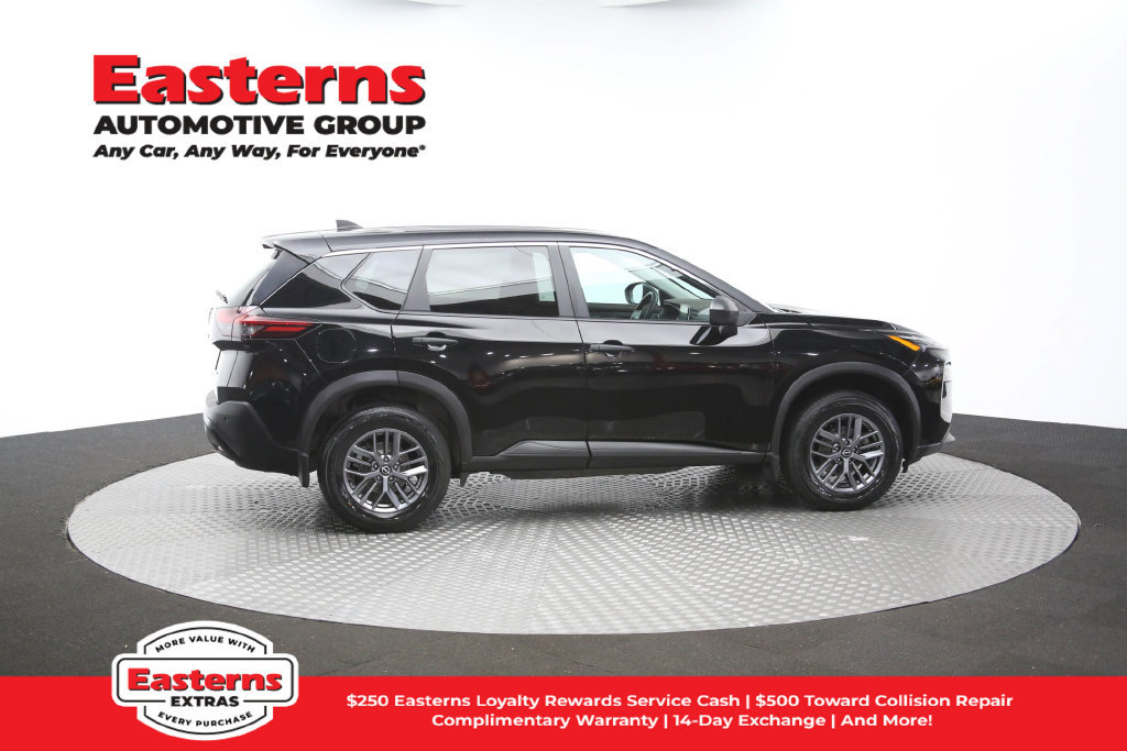 Used 2023 Nissan Rogue S AWD/4WD image 44