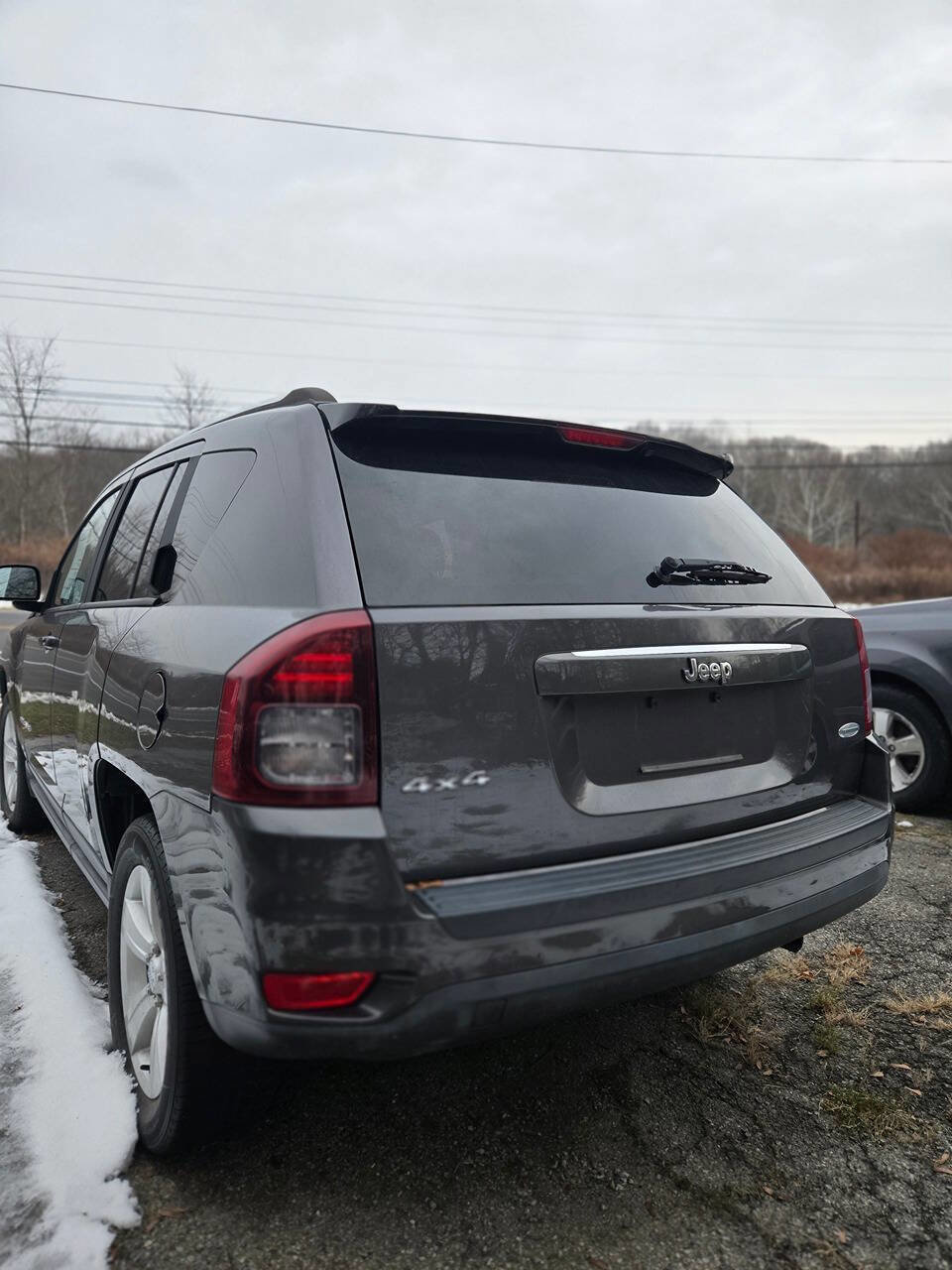 Used 2014 Jeep Compass Latitude AWD/4WD image 8
