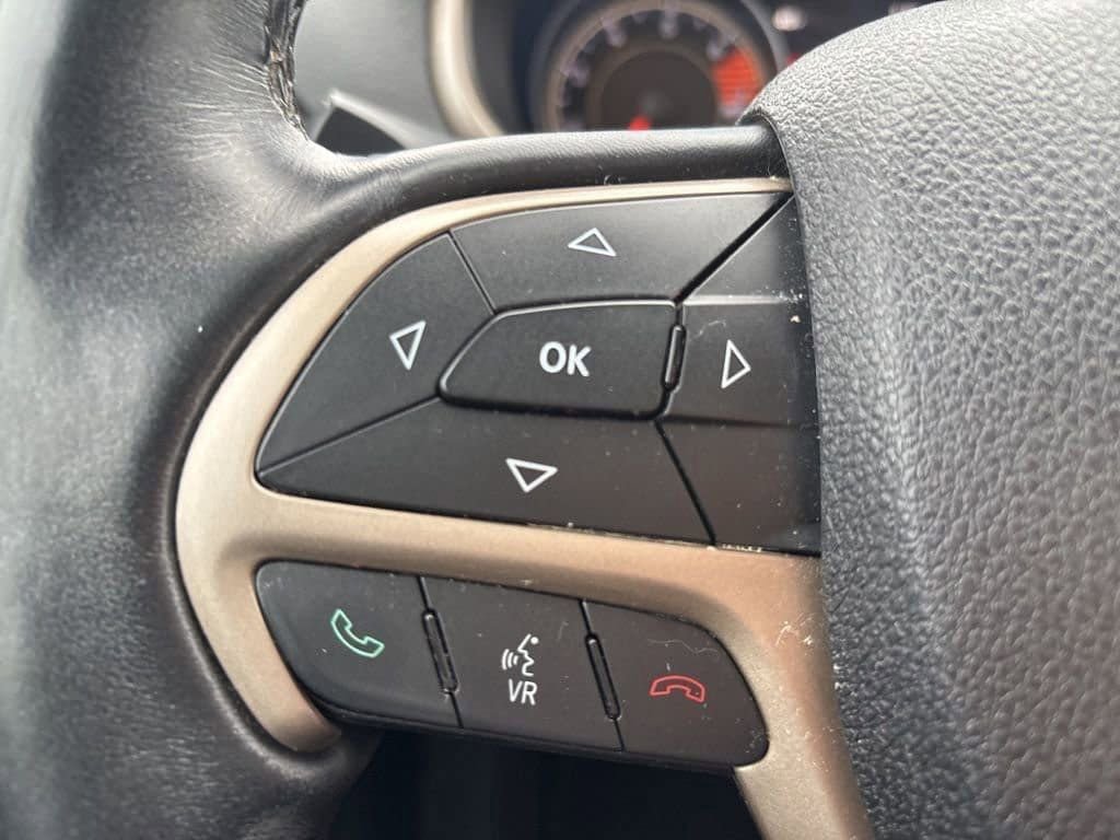 Used 2016 Jeep Cherokee High Altitude image 23