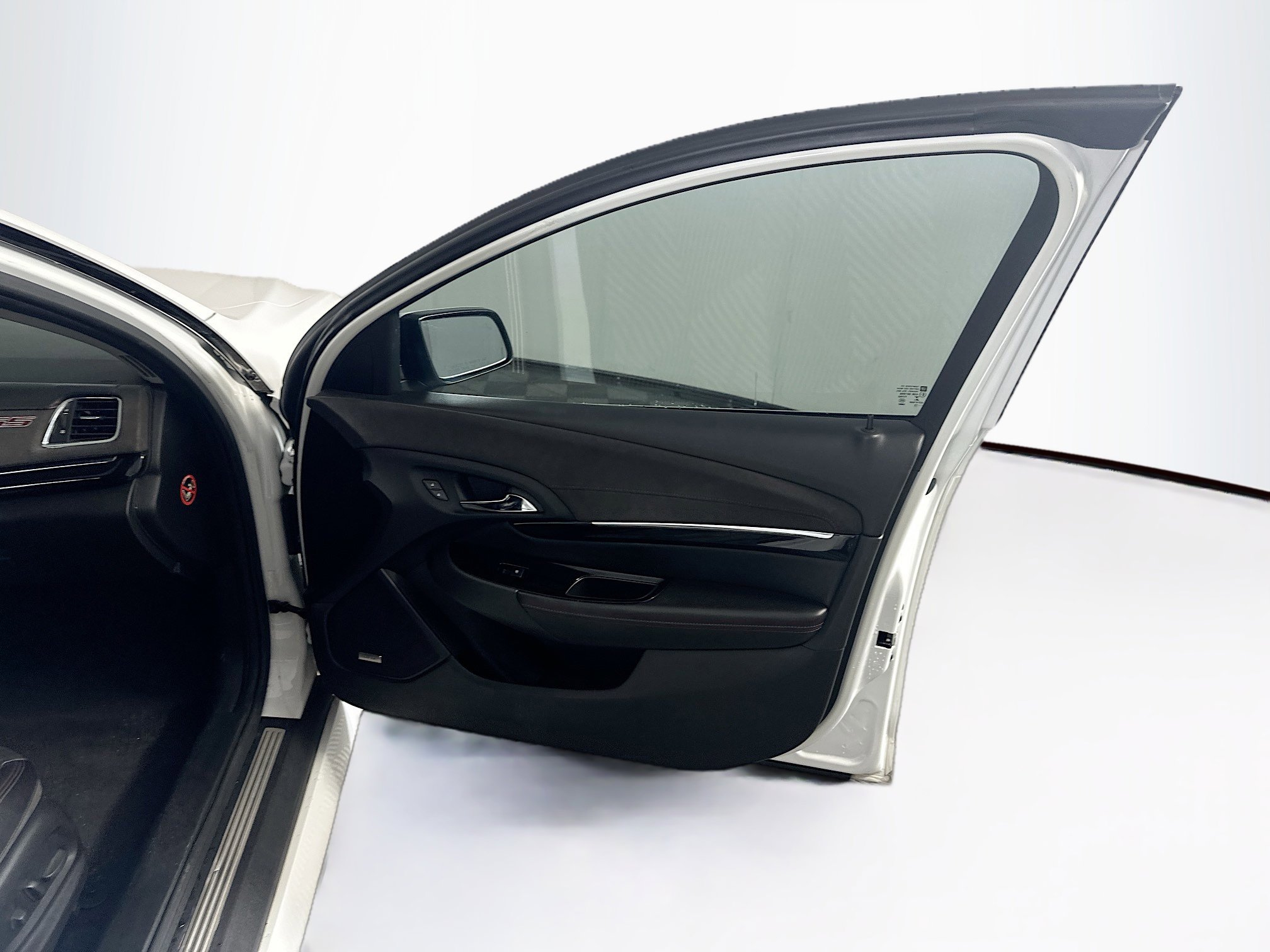 Used 2014 Chevrolet SS image 33