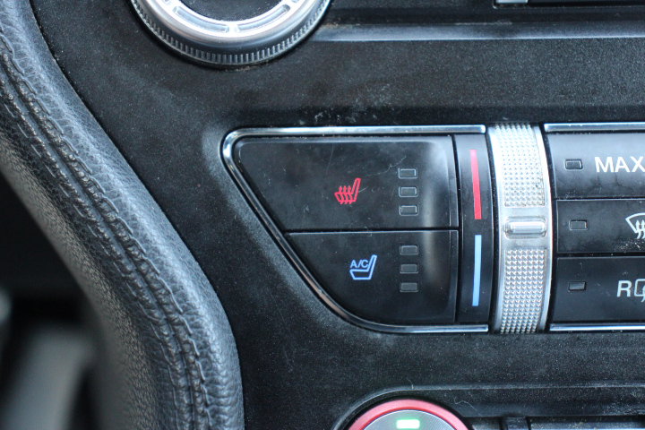 Used 2022 Ford Mustang Premium RWD image 26