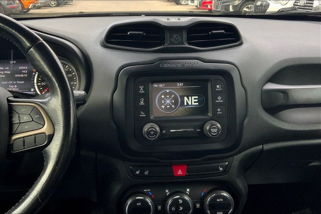 Used 2016 Jeep Renegade Limited image 7