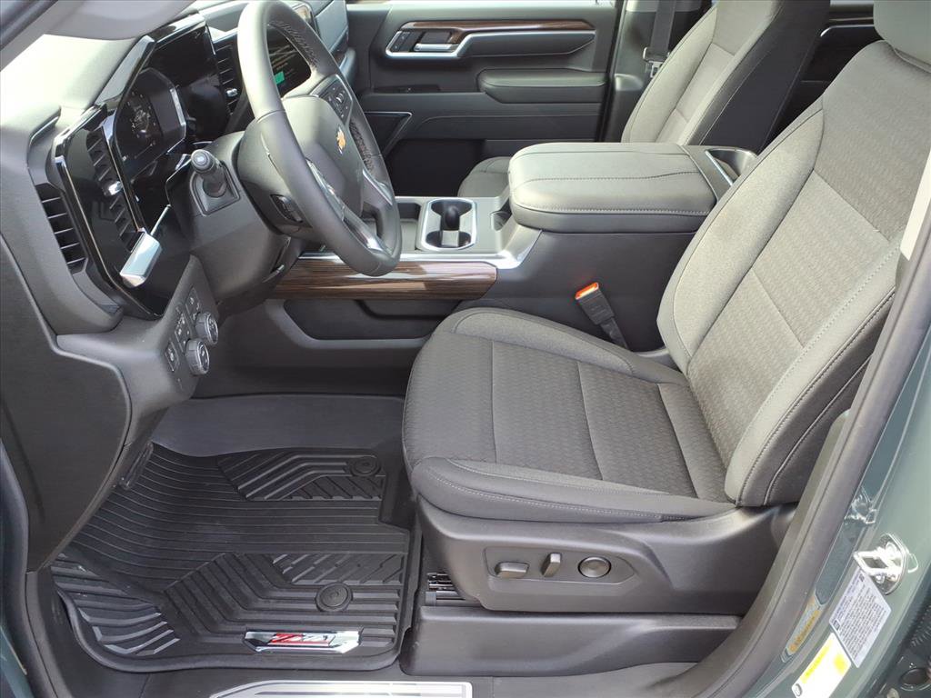 New 2026 Chevrolet Silverado 2500 LT image 8