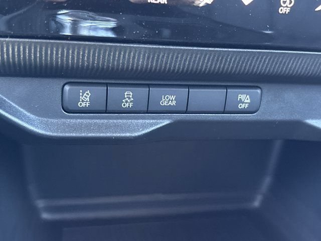 New 2026 Jeep Cherokee Laredo AWD/4WD image 31