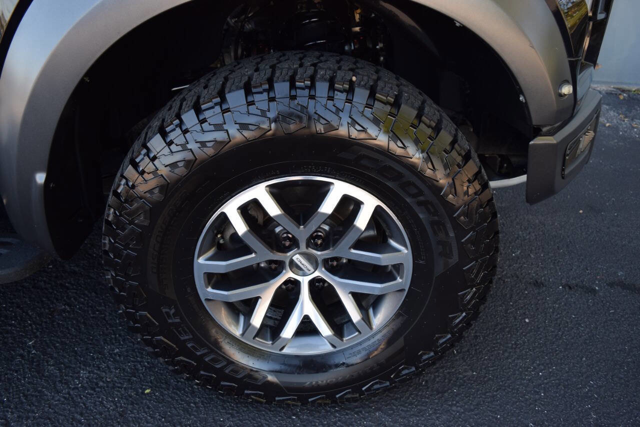 Used 2018 Ford F150 Raptor w/ Equipment Group 802A Luxury image 34