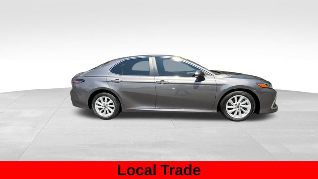 Used 2023 Toyota Camry LE FWD image 9