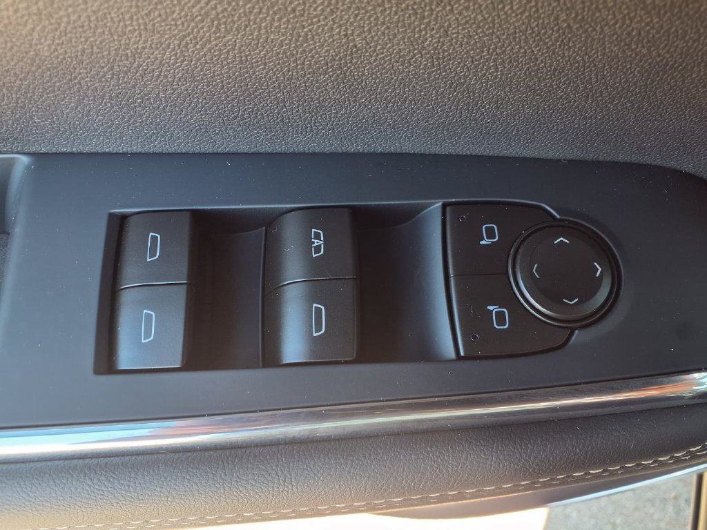 New 2027 GMC Acadia Elevation w/ Elevation Premium Package FWD image 9