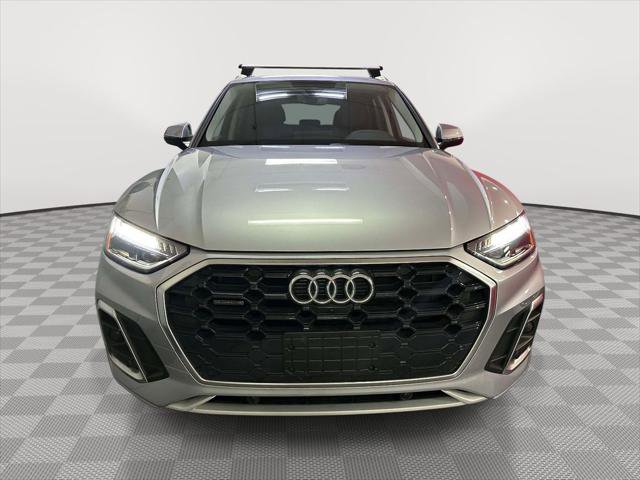 Used 2023 Audi Q5 2.0T Premium Plus w/ Premium Plus Package AWD/4WD image 2