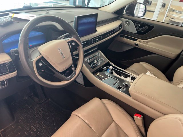 Used 2023 Lincoln Aviator Reserve w/ Equipment Group 201A RWD image 10