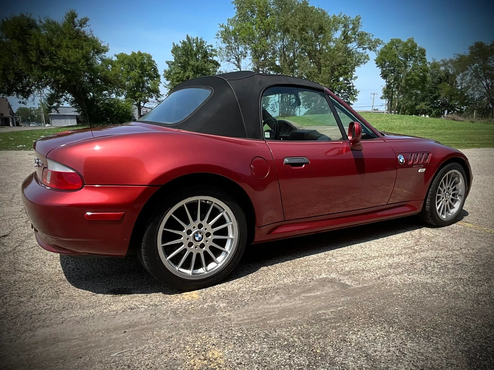 Used 2001 BMW Z3 3.0i RWD image 5