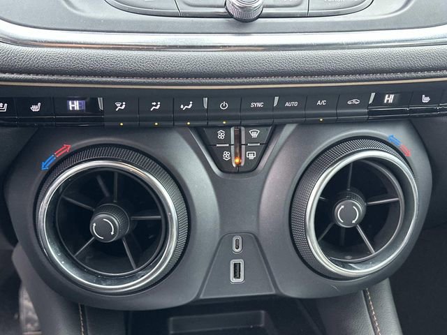 Used 2022 Chevrolet Blazer Premier w/ Enhanced Convenience Package image 22