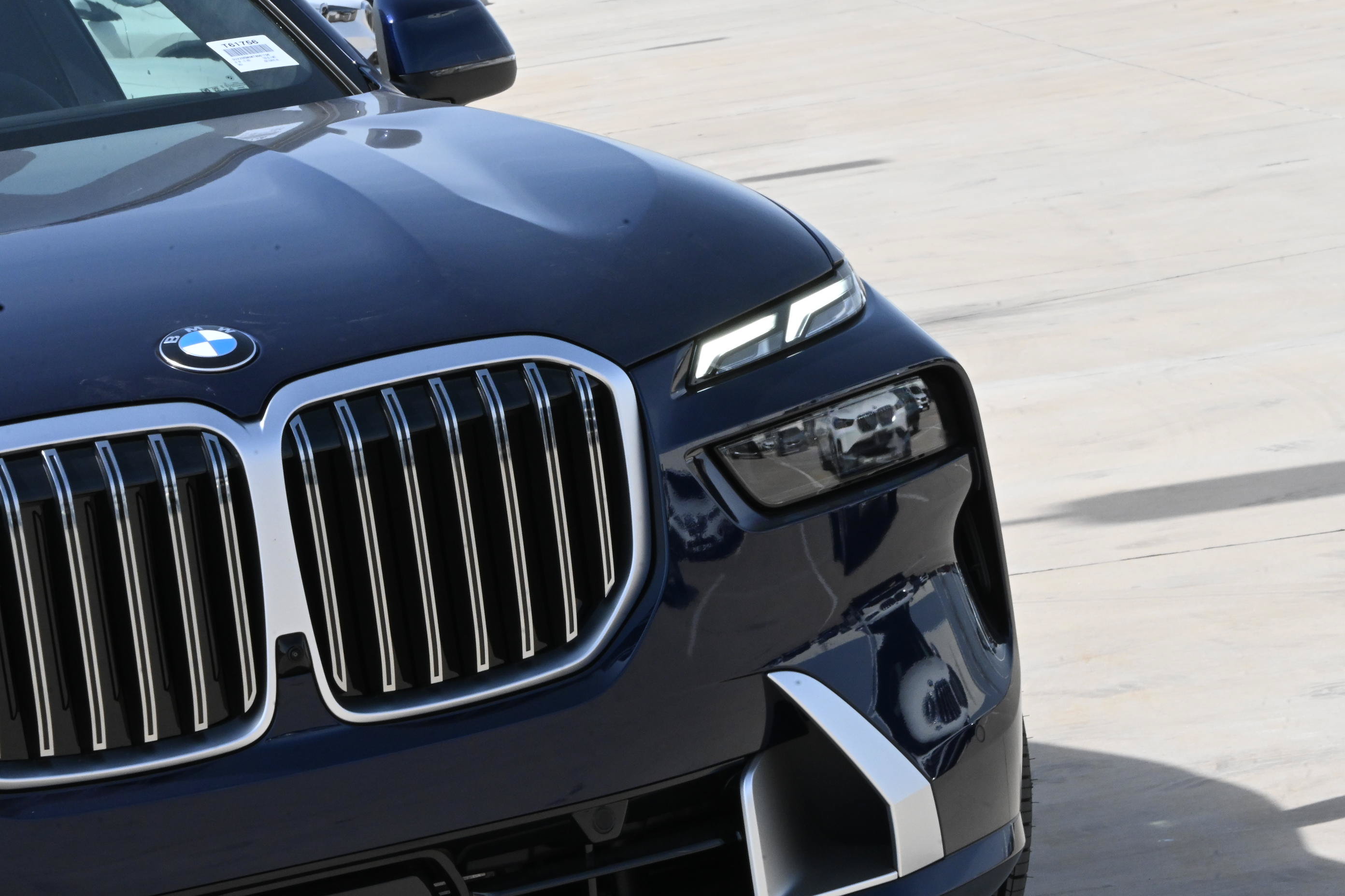 Used 2026 BMW X7 xDrive40i AWD/4WD image 6