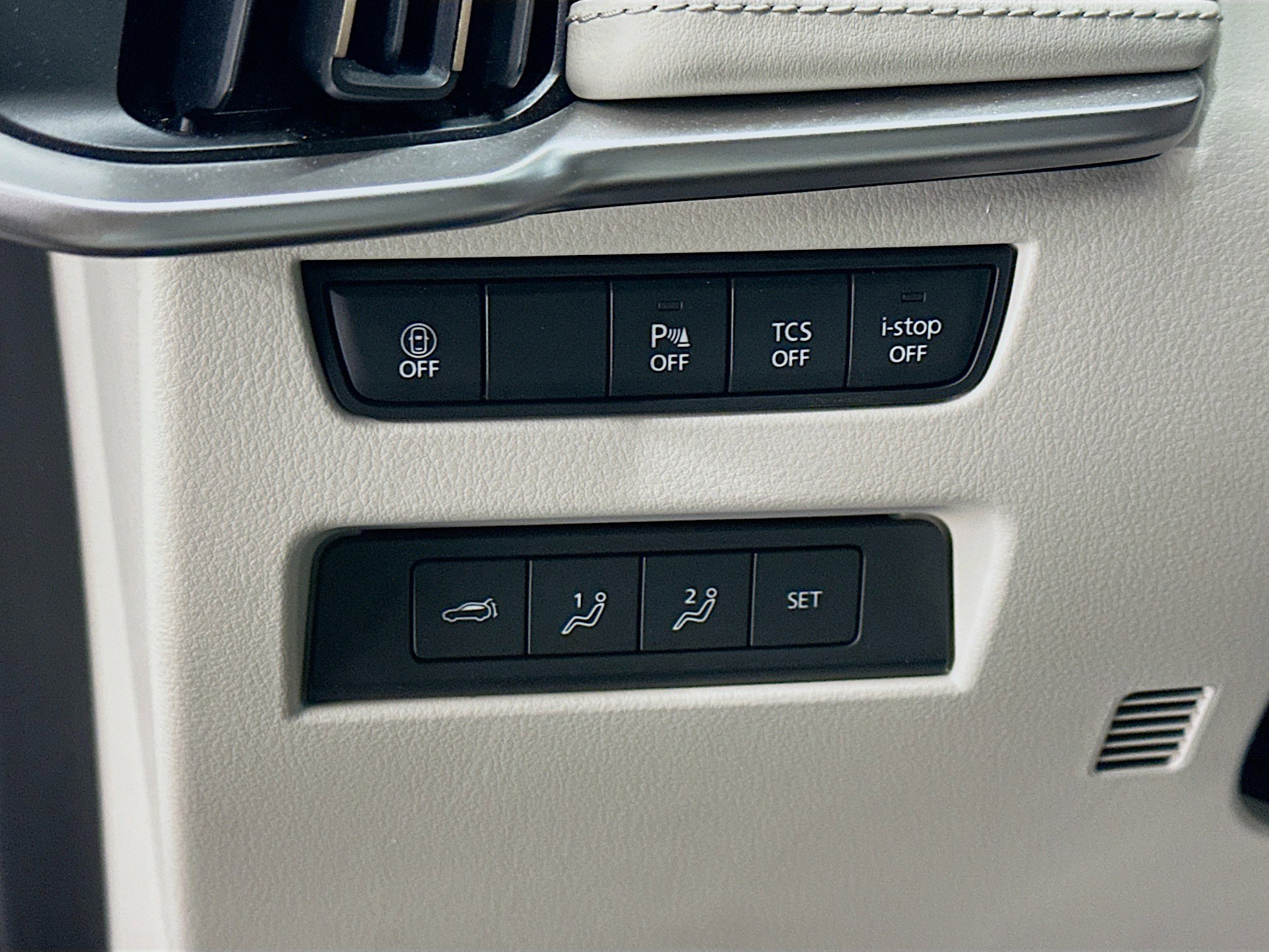 Used 2024 MAZDA CX-90 3.3 Turbo w/ Premium Plus Pkg image 17