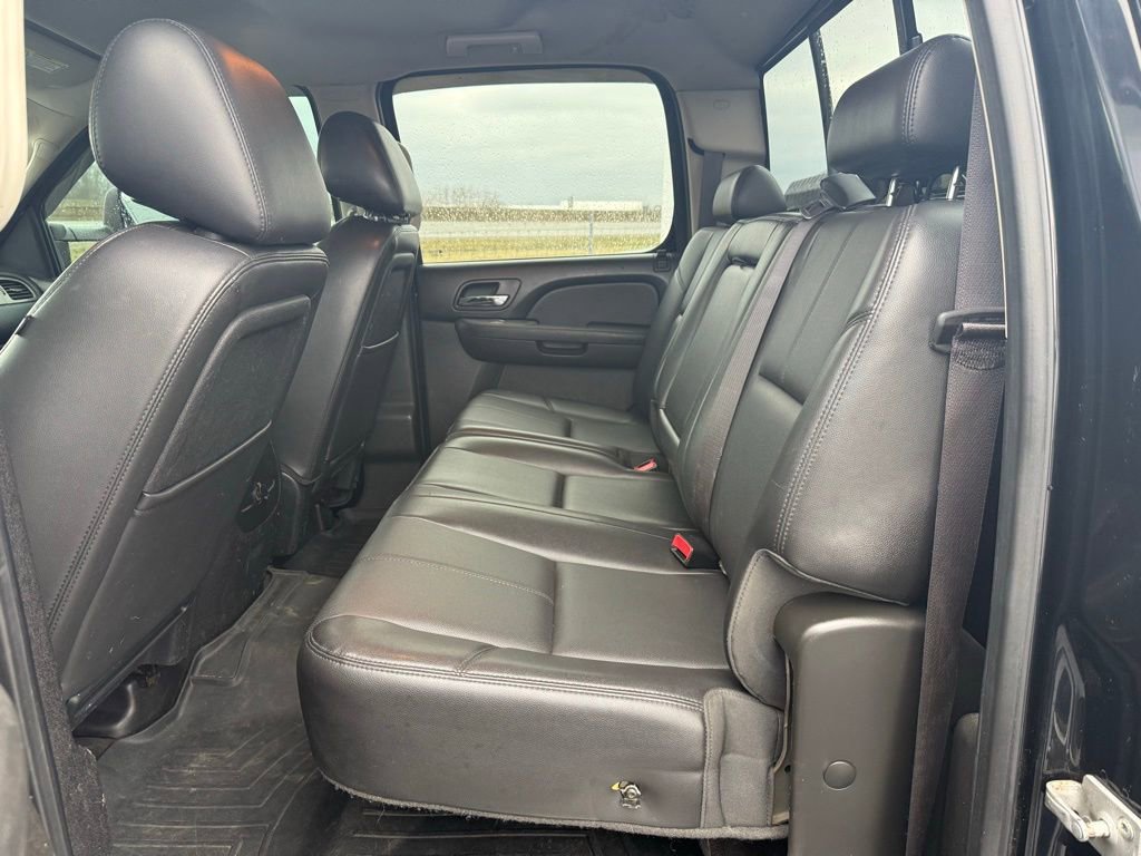 Used 2013 Chevrolet Silverado 2500 LTZ w/ LTZ Plus Package image 12