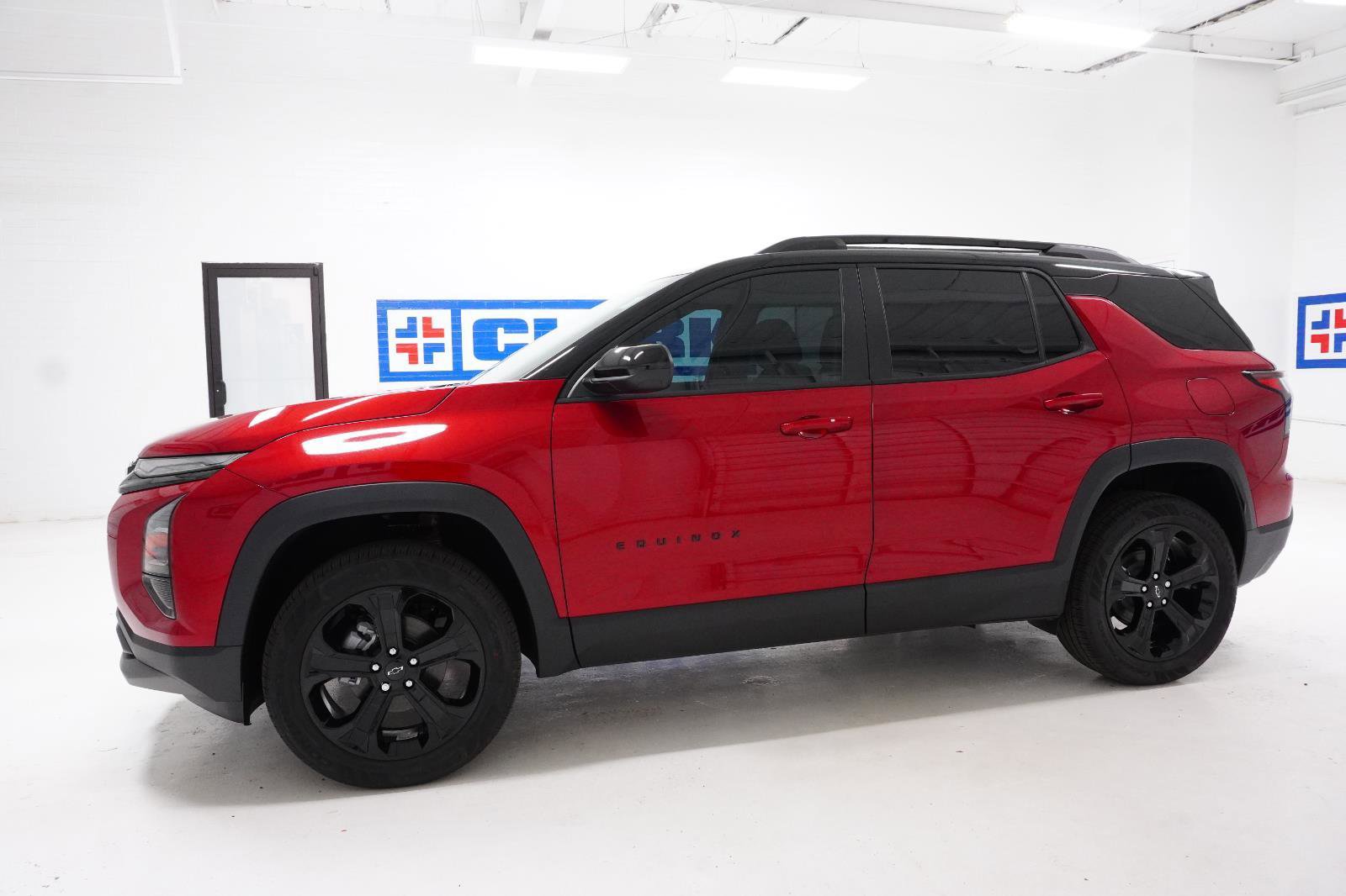 New 2026 Chevrolet Equinox LT w/ Midnight Edition image 10