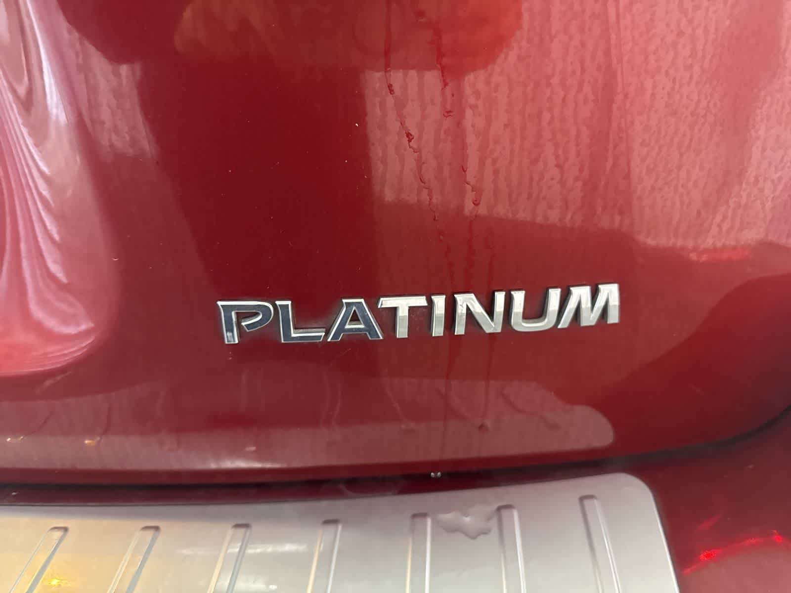 Used 2018 Nissan Pathfinder Platinum FWD image 15