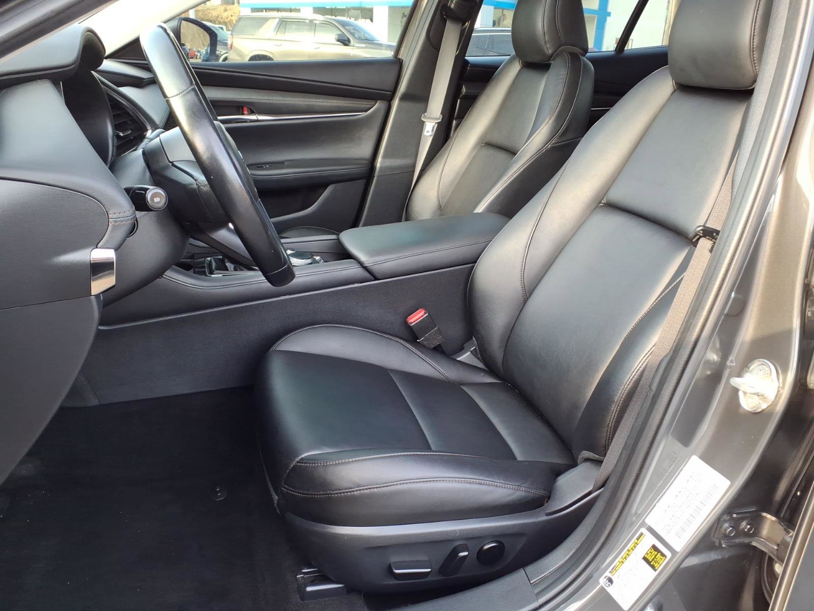 Used 2021 MAZDA MAZDA3 s image 8