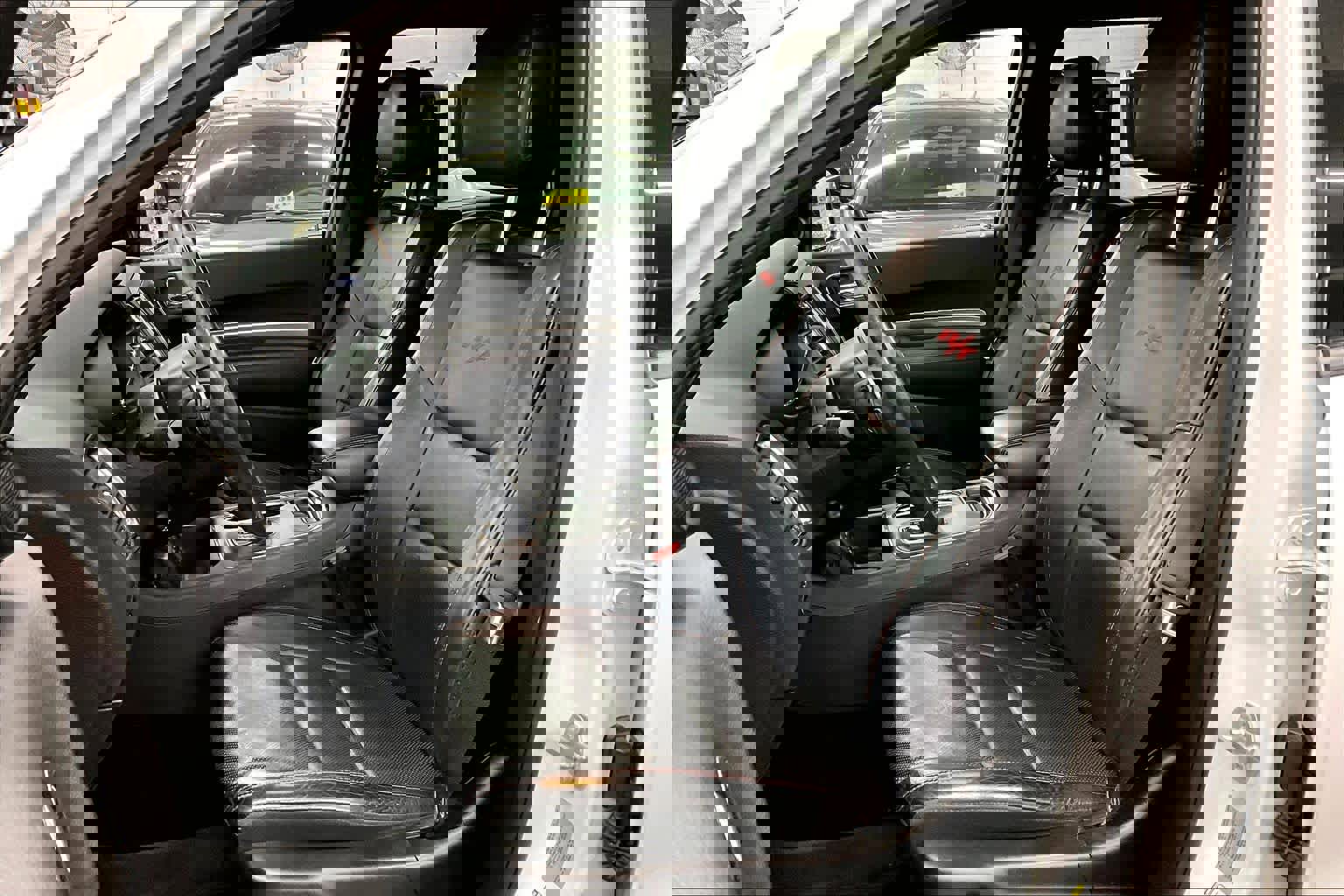 Used 2017 Dodge Durango R/T w/ Technology Group image 7