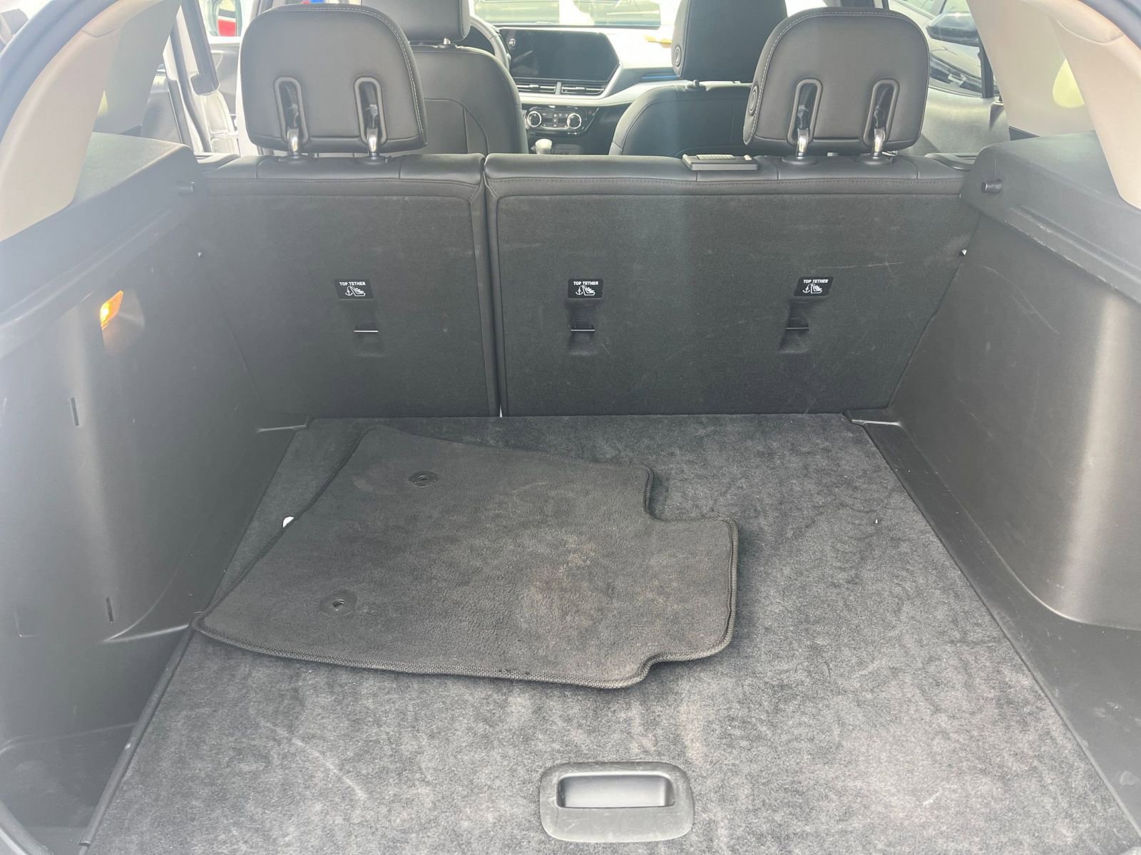 Used 2025 Chevrolet Trax LT w/ LT Convenience Package FWD image 25