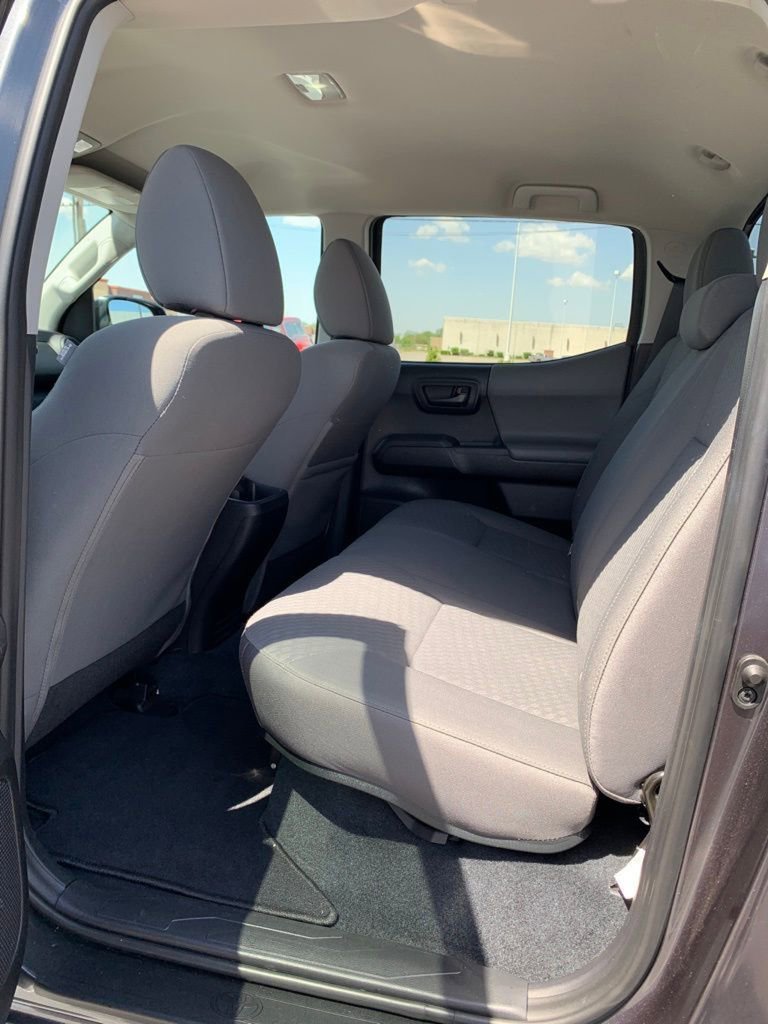 Used 2020 Toyota Tacoma Limited image 26