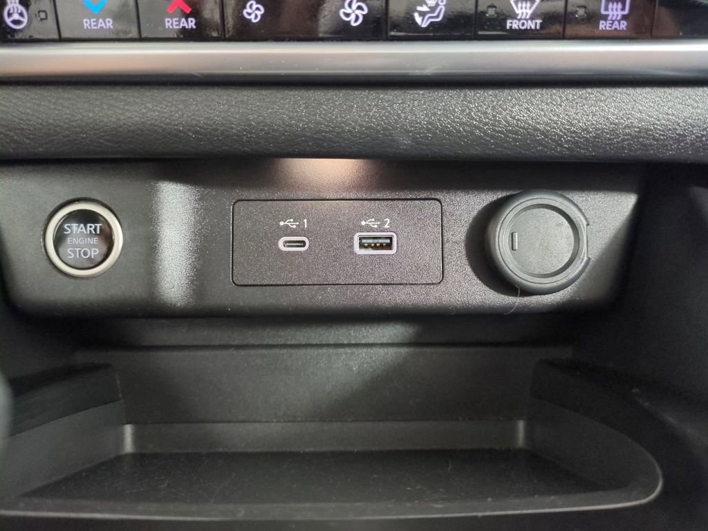 Used 2021 Nissan Rogue SL FWD image 27