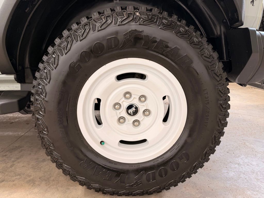 Used 2023 Ford Bronco Heritage Edition image 8