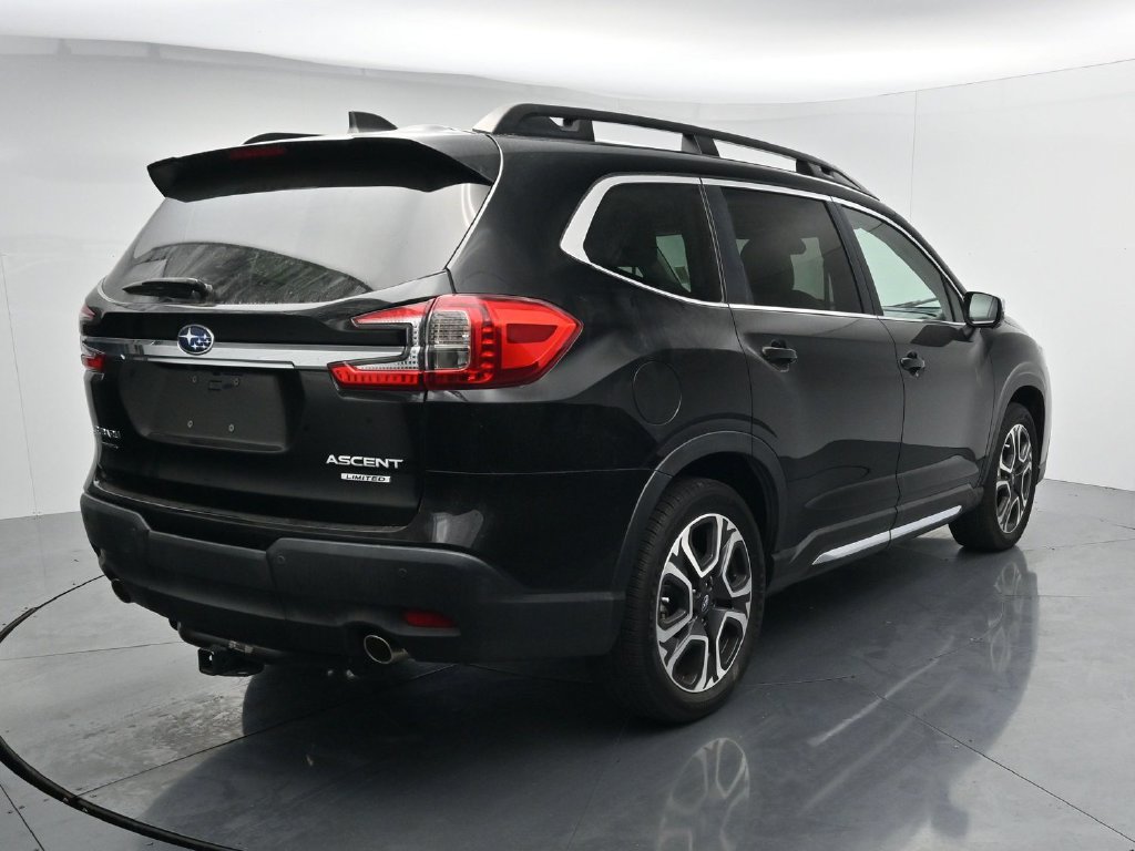 Used 2023 Subaru Ascent Limited w/ Technology Package AWD/4WD image 7