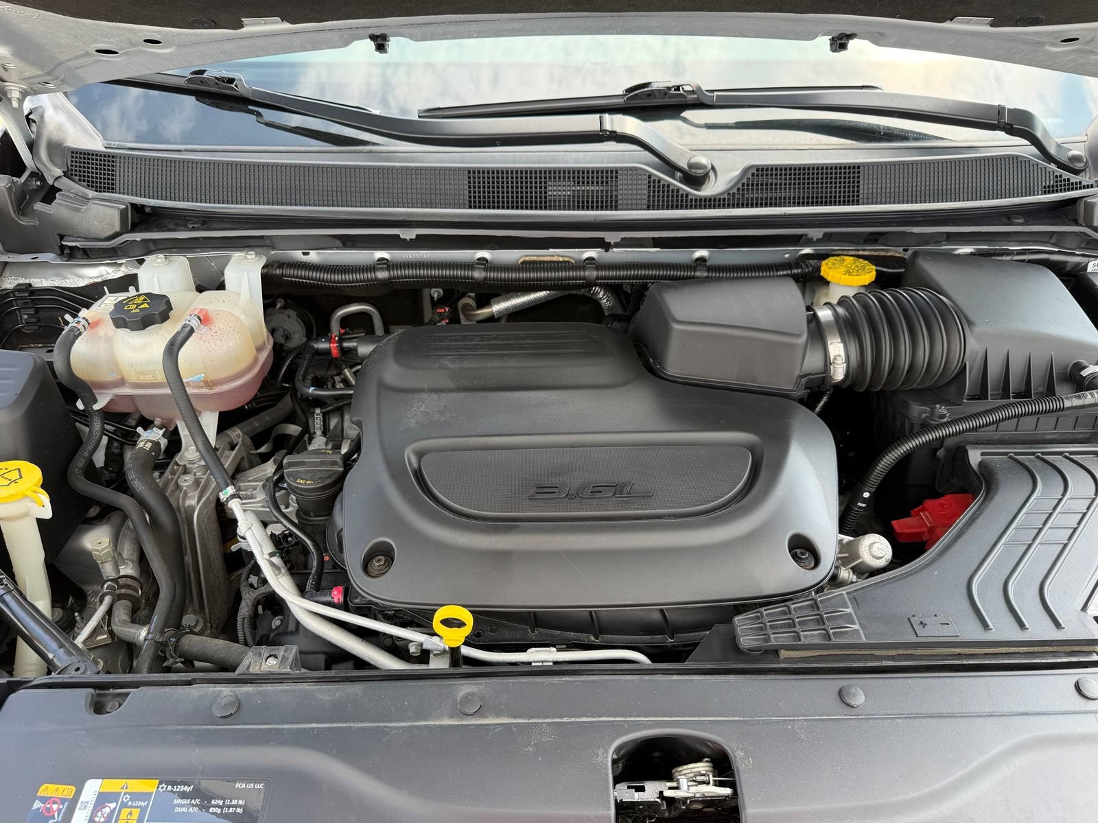 Used 2023 Chrysler Voyager LX FWD image 28