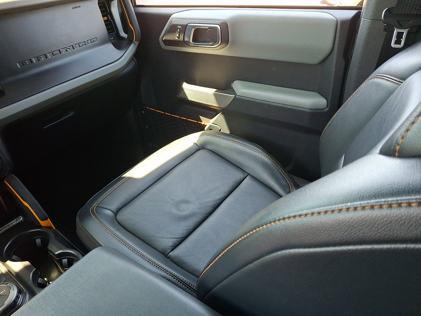 Certified 2023 Ford Bronco Badlands w/ Sasquatch Package AWD/4WD image 15