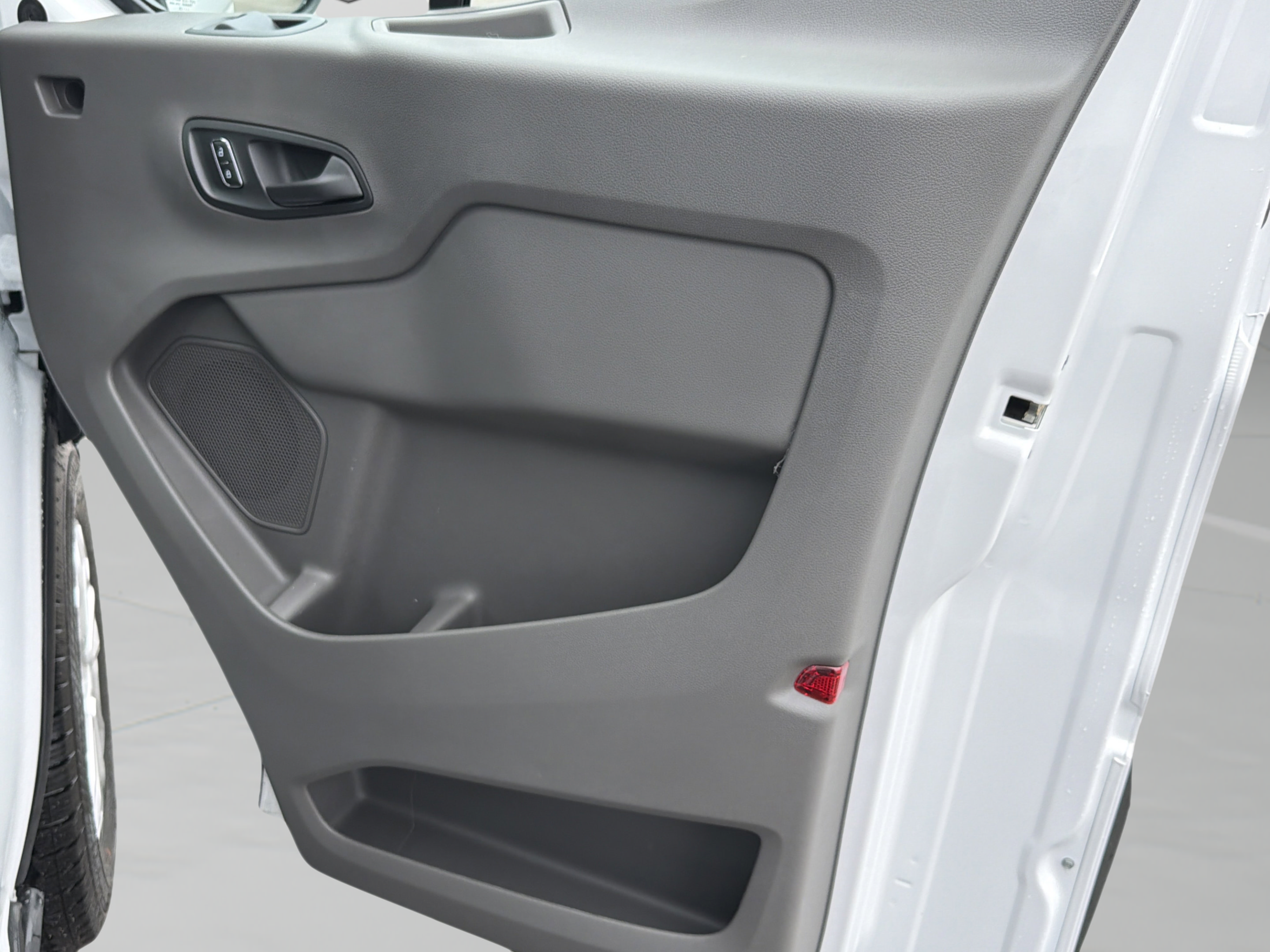 New 2025 Ford E-Transit 148 Medium Roof w/ Load Area Protection Package RWD image 21