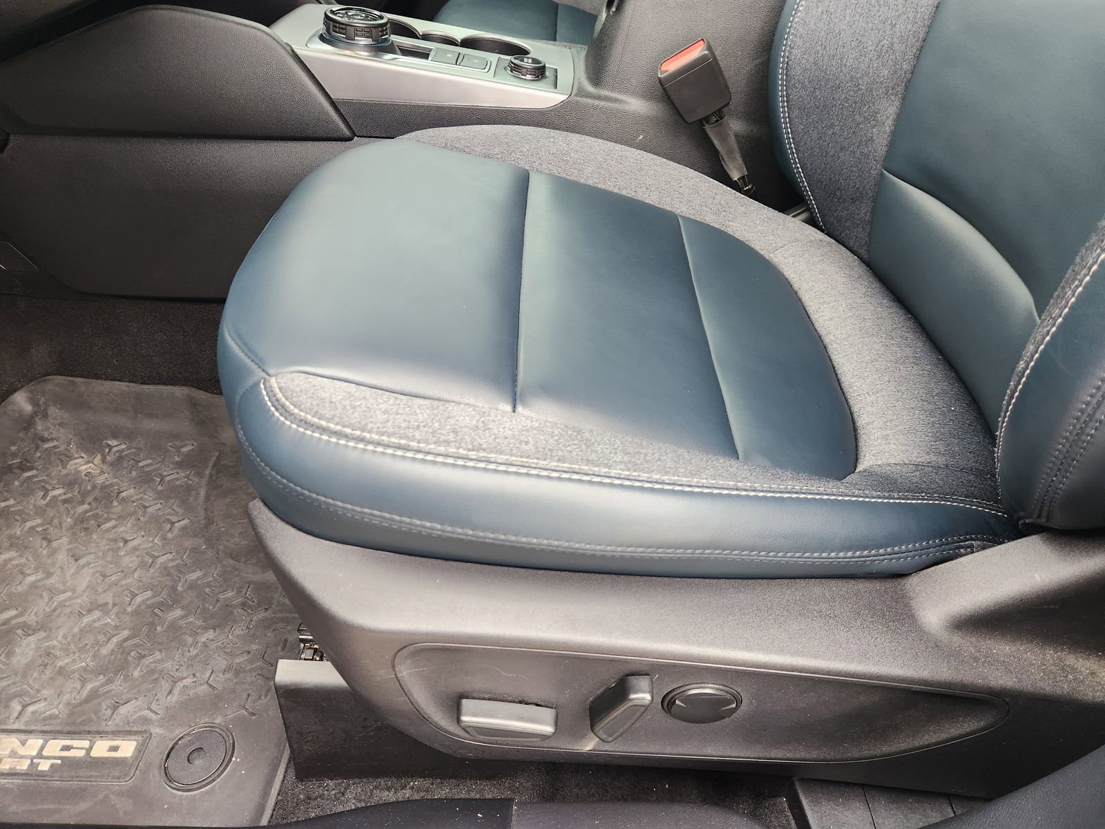 Used 2024 Ford Bronco Sport Outer Banks w/ Tech Package image 29