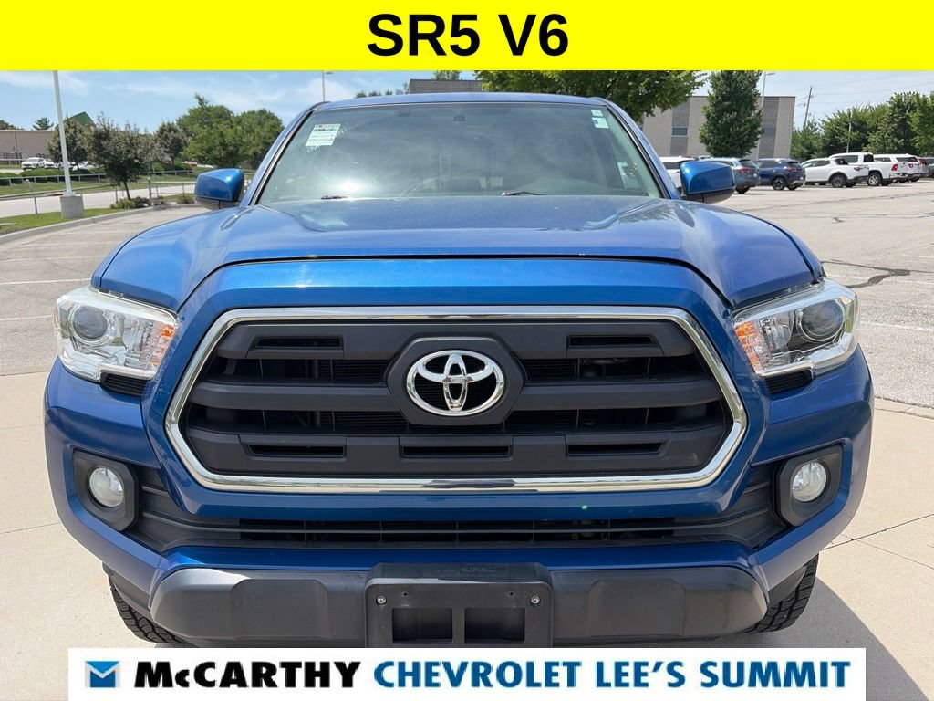 Used 2017 Toyota Tacoma SR5 w/ Tow Package AWD/4WD image 3