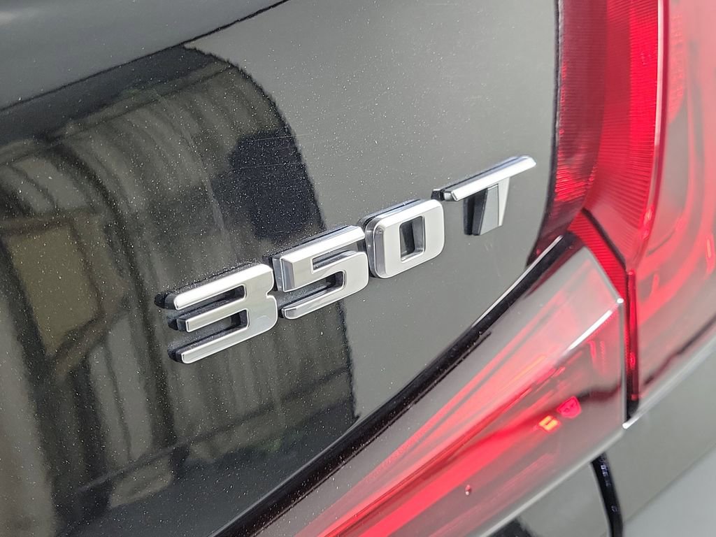 Used 2021 Cadillac XT4 Premium Luxury FWD image 5