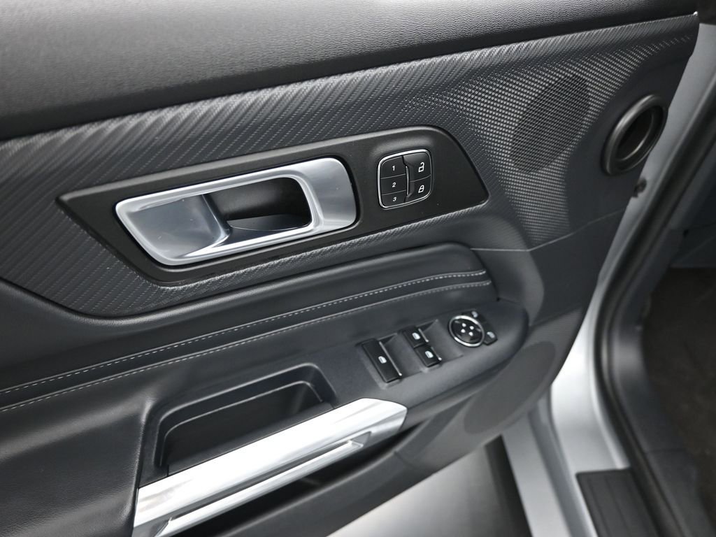 Used 2024 Ford Mustang Premium image 11