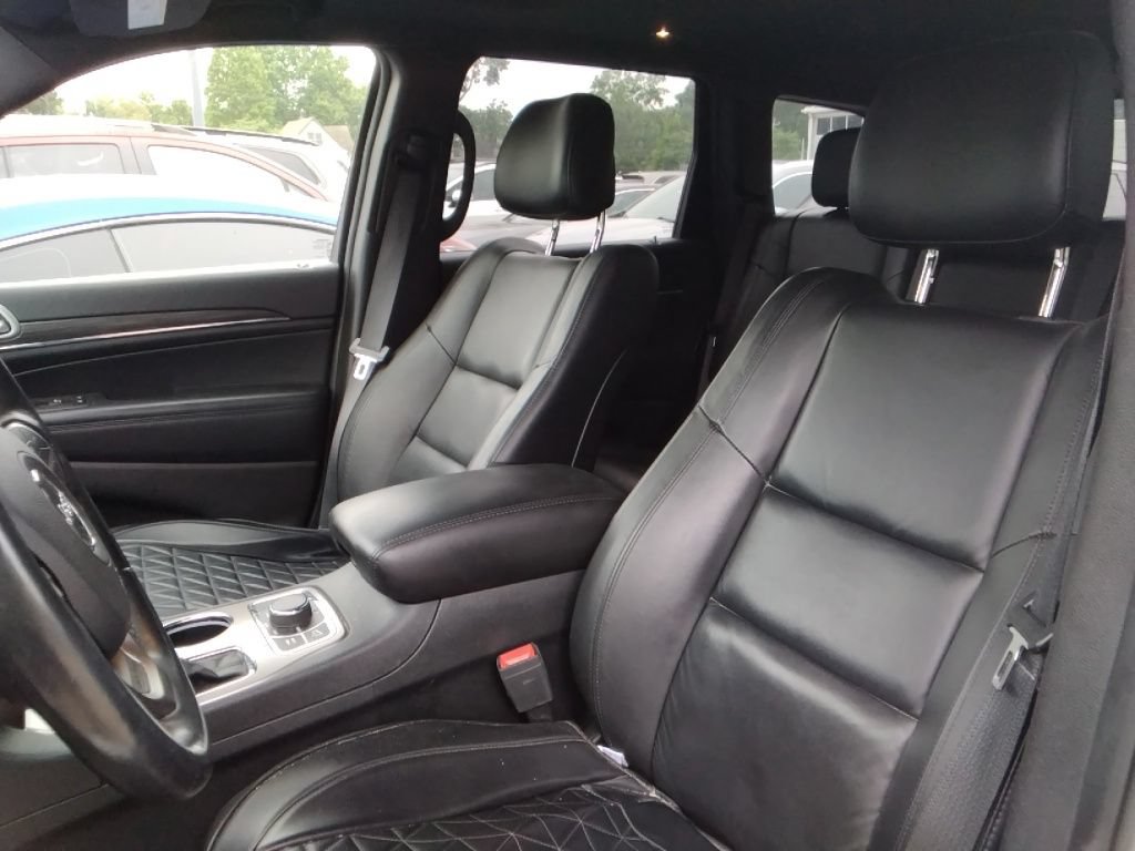 Used 2021 Jeep Grand Cherokee Limited AWD/4WD image 10