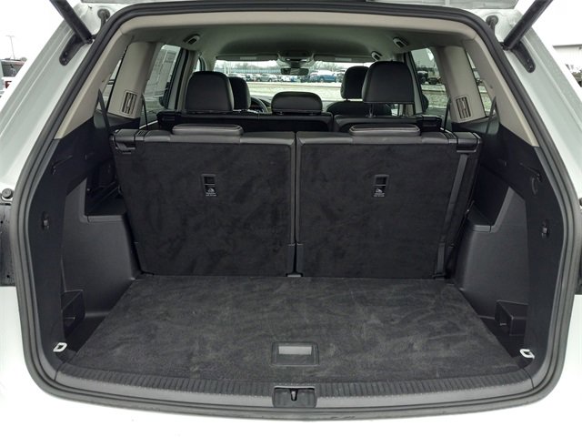 Used 2025 Volkswagen Atlas SE image 11