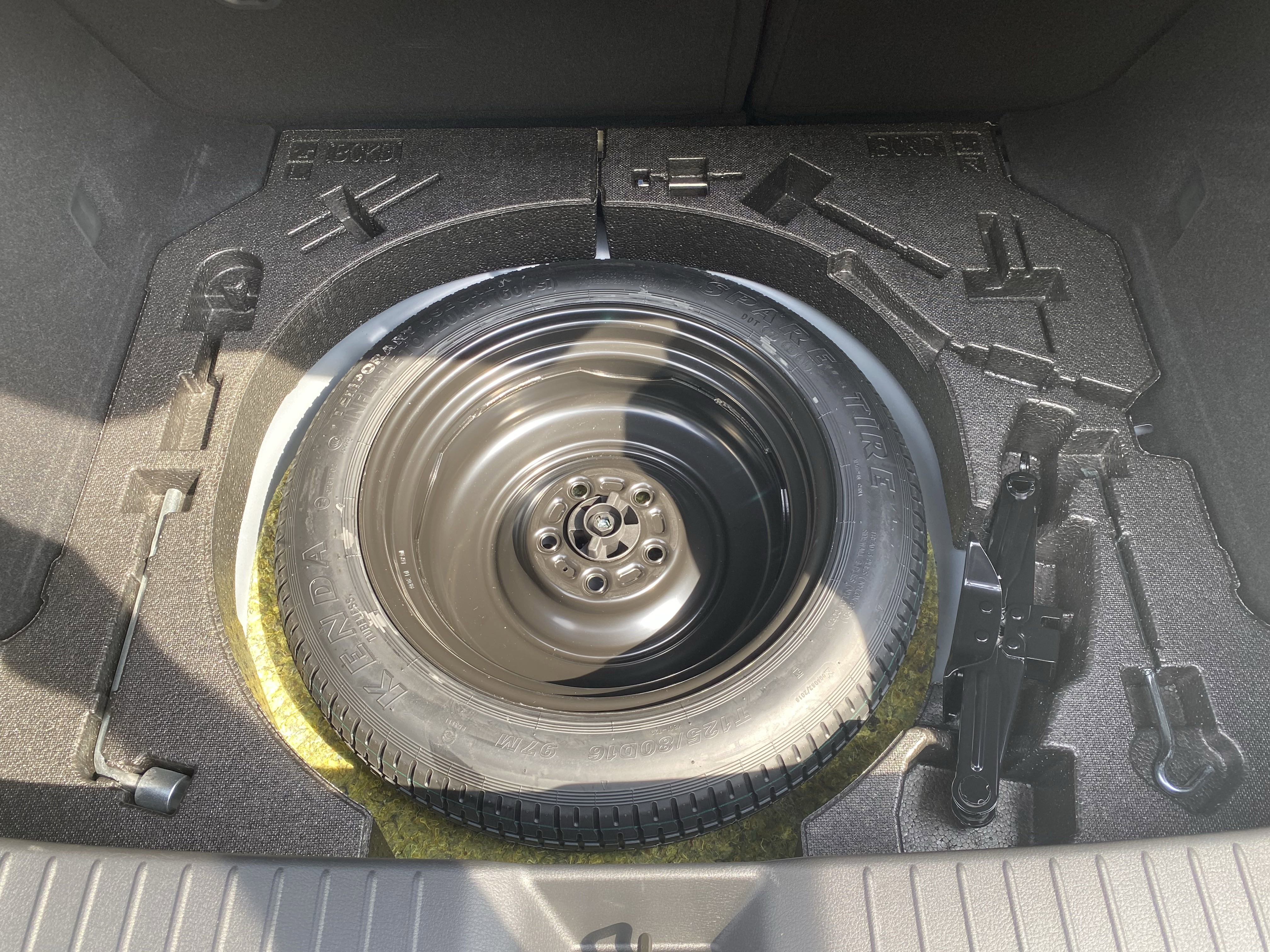 New 2025 MAZDA MAZDA3 Carbon image 25