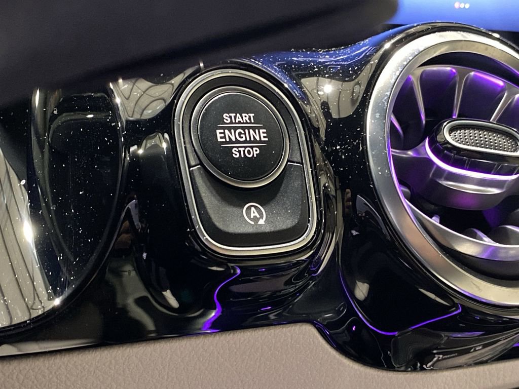 Certified 2025 Mercedes-Benz GLA 250 image 10