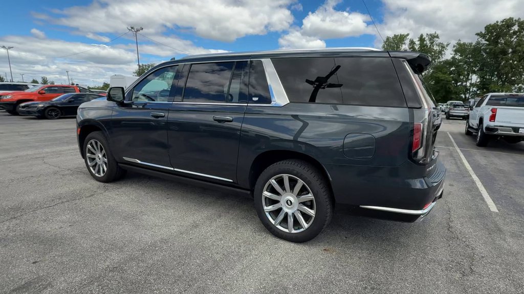 Used 2022 Cadillac Escalade ESV Premium Luxury Platinum AWD/4WD image 6