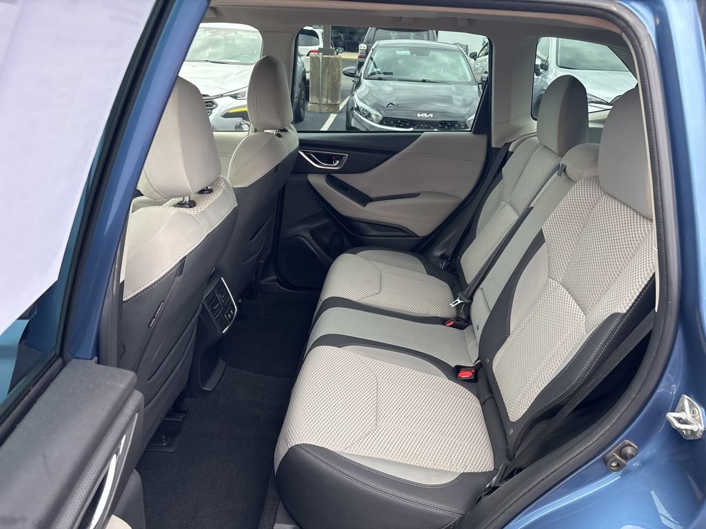 Certified 2023 Subaru Forester Premium AWD/4WD image 12