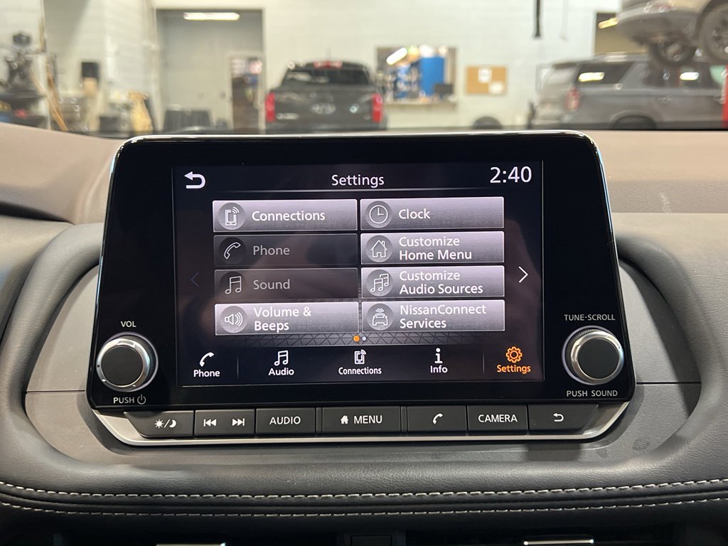 Used 2023 Nissan Rogue SV w/ SV Premium B Package image 24