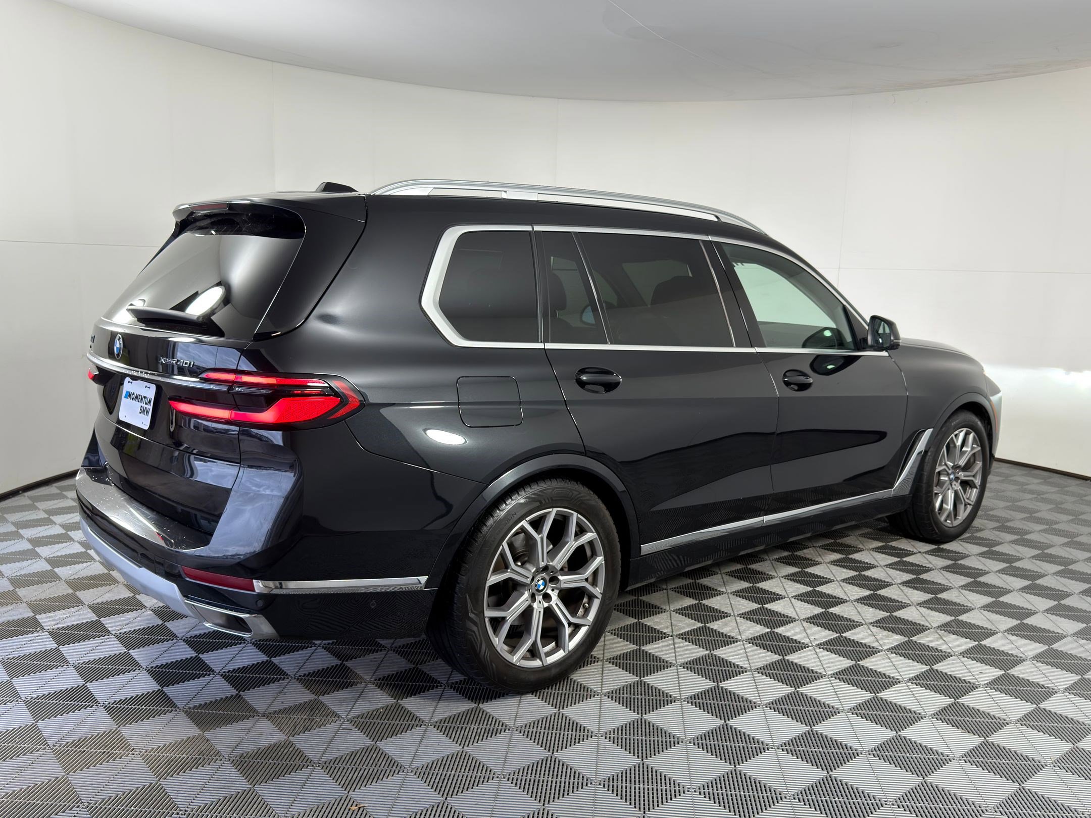 Used 2025 BMW X7 xDrive40i image 7