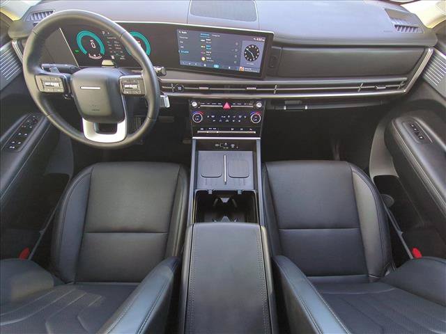 Used 2026 Hyundai Santa Fe SEL FWD image 17
