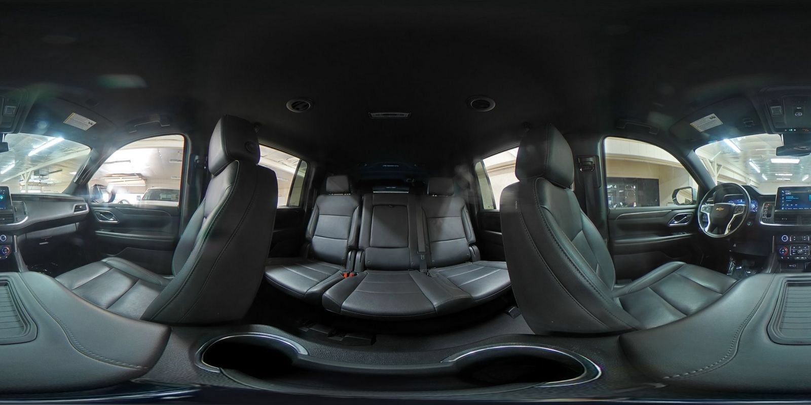 Used 2024 Chevrolet Suburban LT RWD image 44