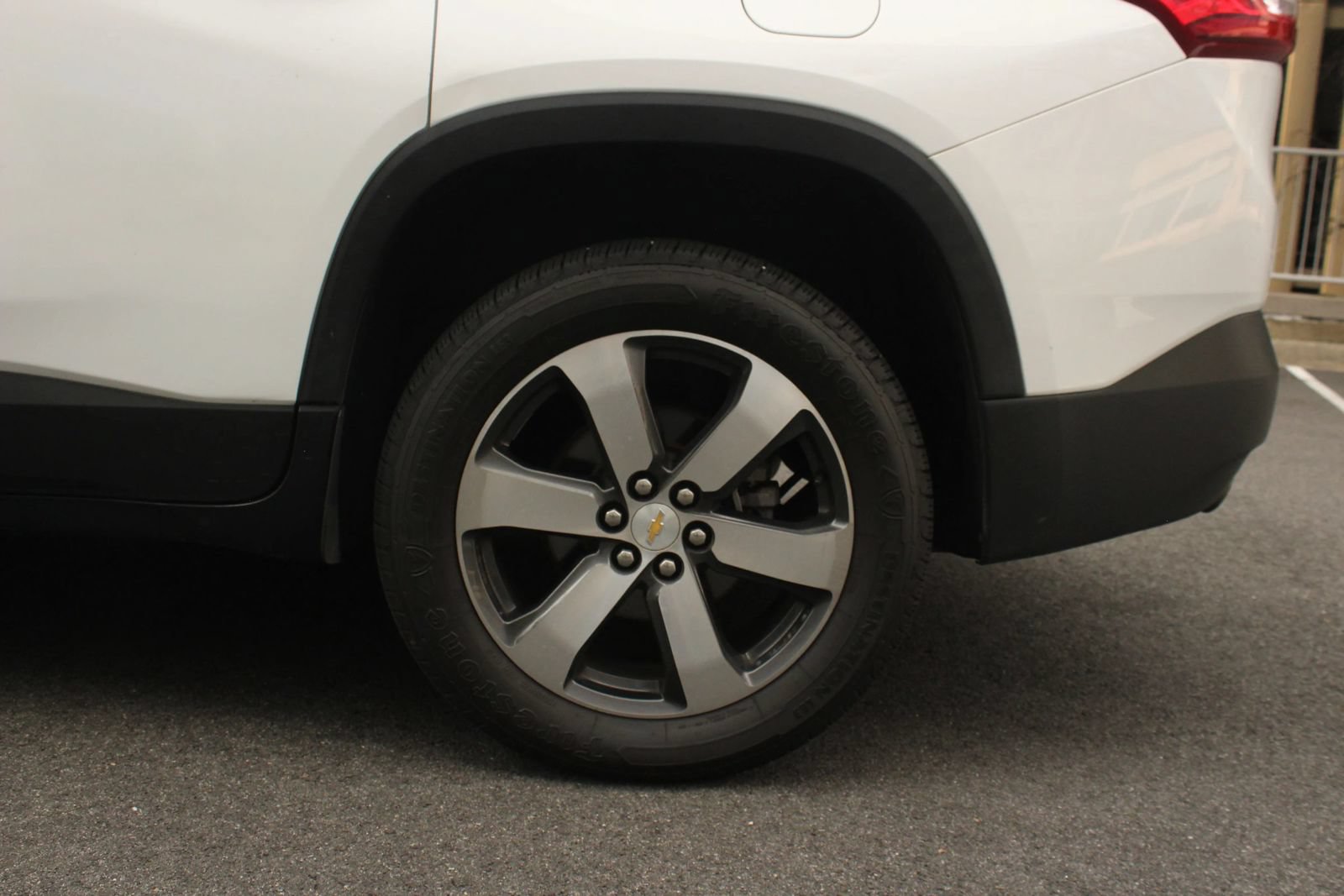 Used 2019 Chevrolet Traverse LT w/ LT Premium Package AWD/4WD image 10