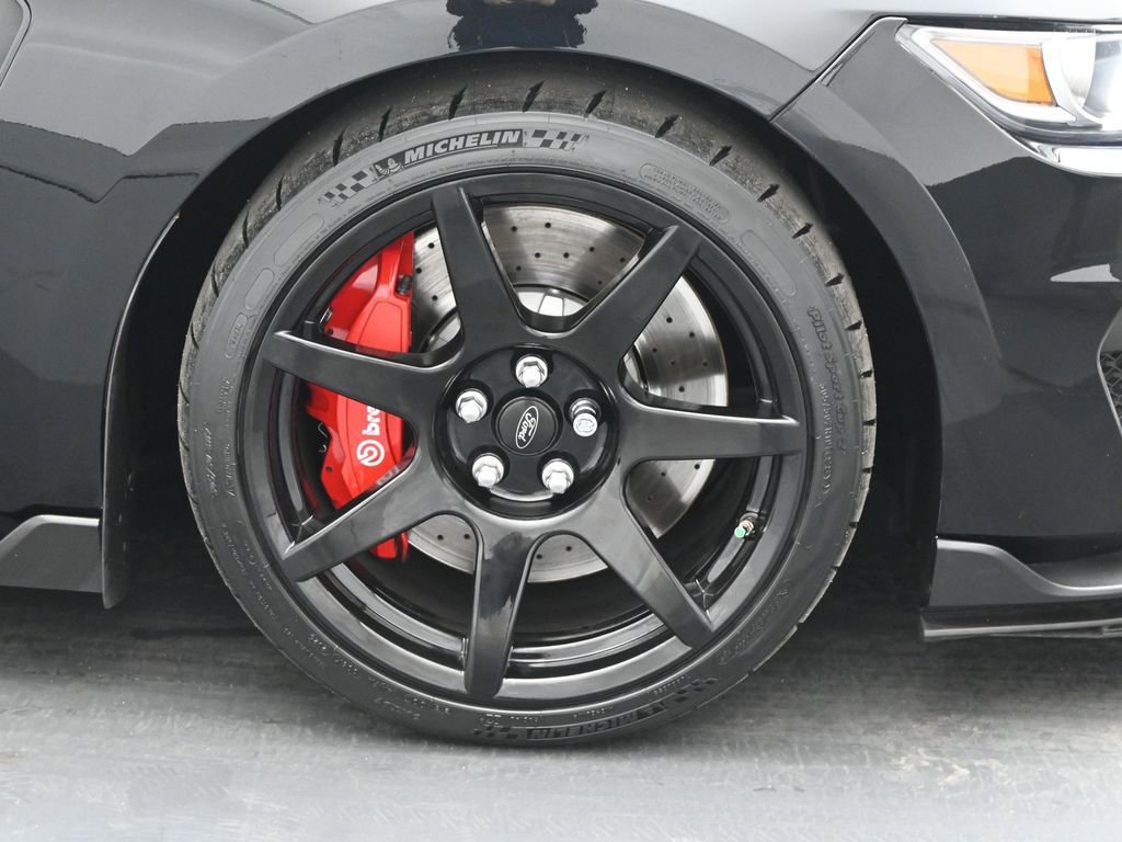Certified 2017 Ford Mustang Shelby GT350R w/ GT350R Equipment Group 920A RWD image 19