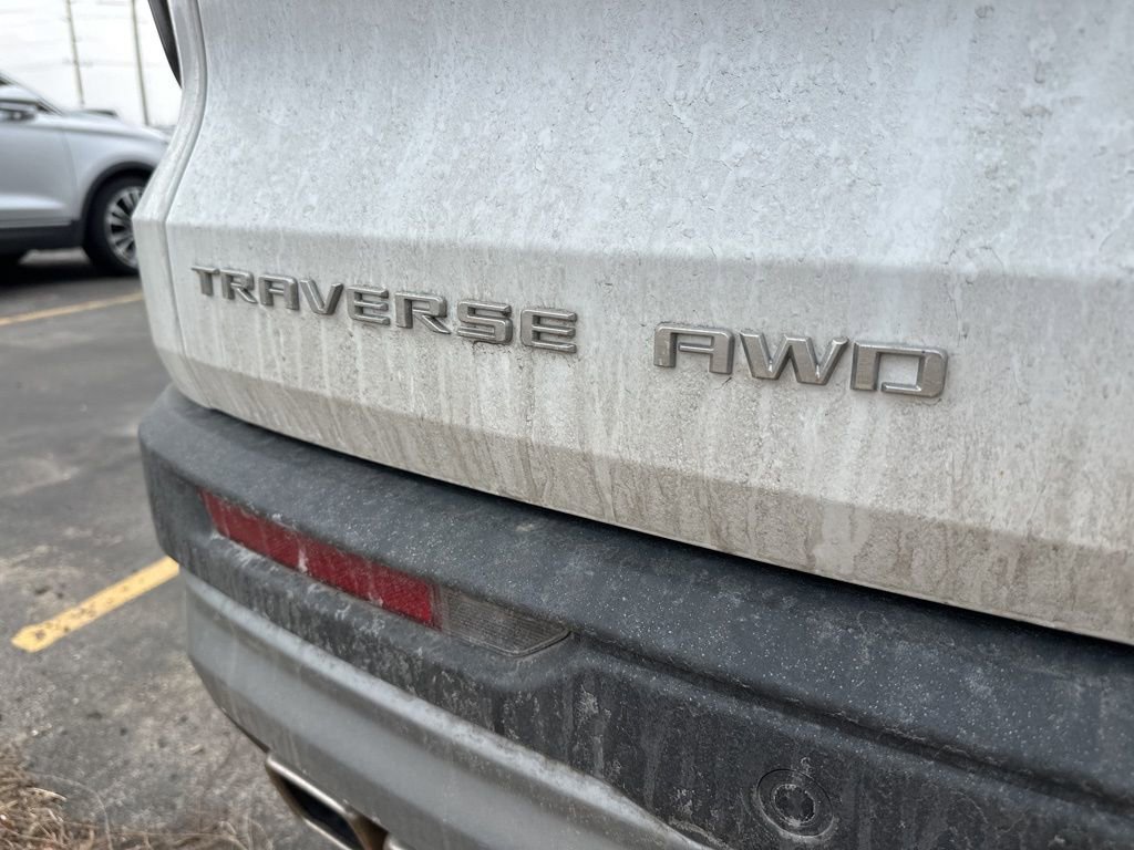 Used 2024 Chevrolet Traverse LT image 14