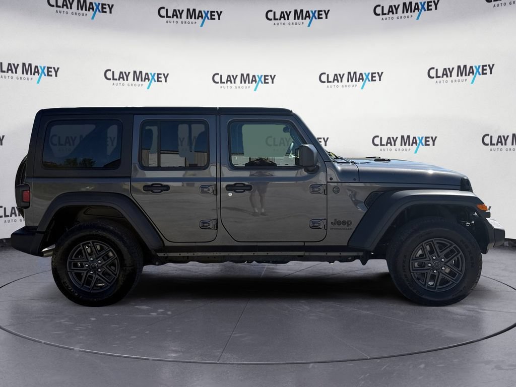 Used 2025 Jeep Wrangler Unlimited Sport AWD/4WD image 6