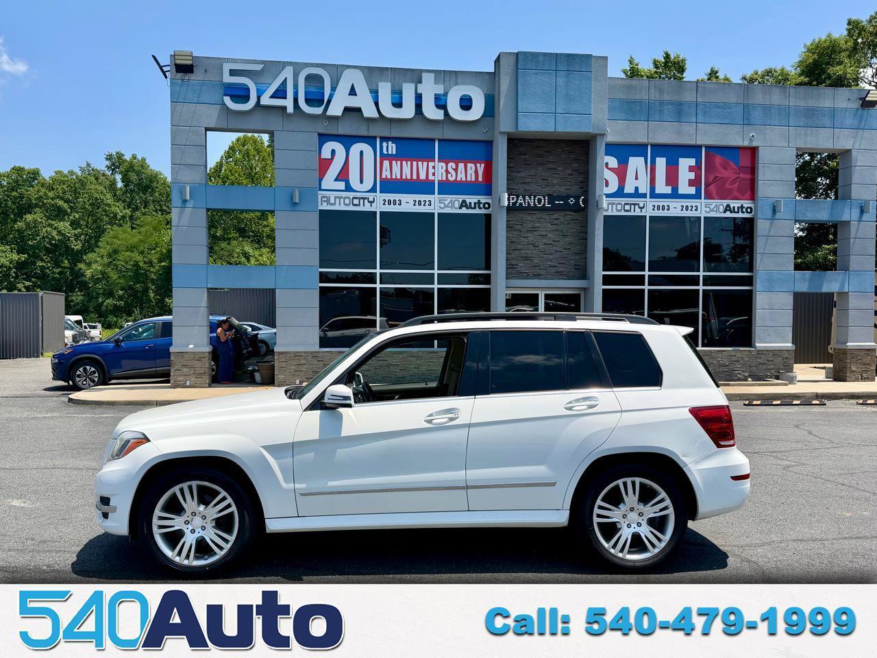 Used 2013 Mercedes-Benz GLK 350 4MATIC image 1